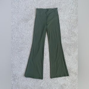 Athleta — The Elation Pant (in “Aspen Olive)